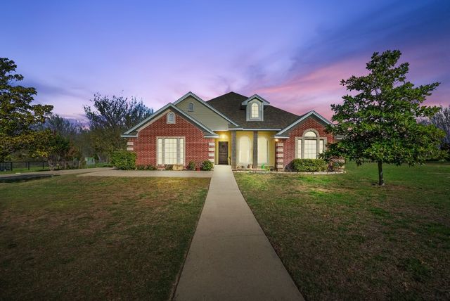 149 Summer Stone Ct, Weatherford, TX 76087