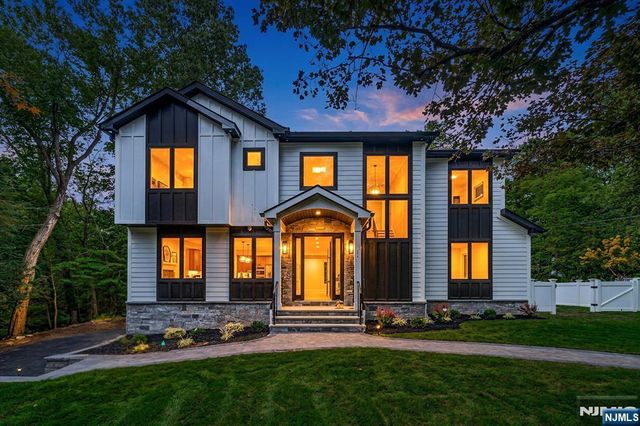 914 Hammond Road, Ridgewood, NJ 07450