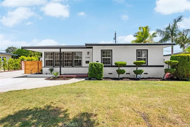 10340 Clancey Ave, Downey, CA 90241