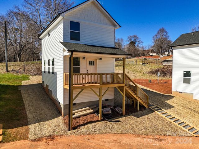 13 Friendly Holw, Asheville, NC 28806