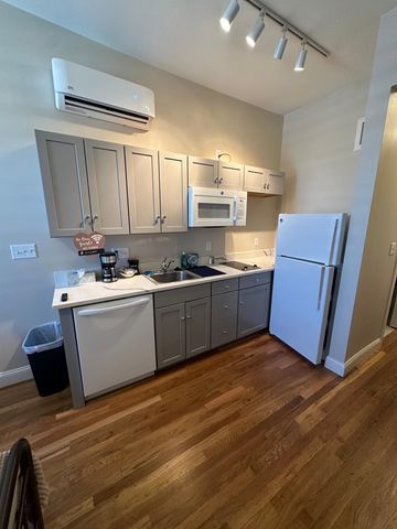 118 W  6th St #4, Walsenburg, CO 81089