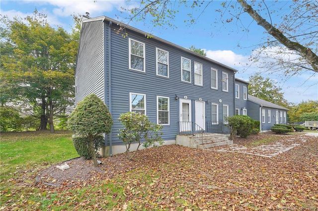 6 Riverview Dr #A, East Windsor, CT 06088