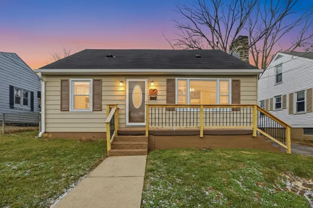305 Creekview Dr, Paris, KY 40361