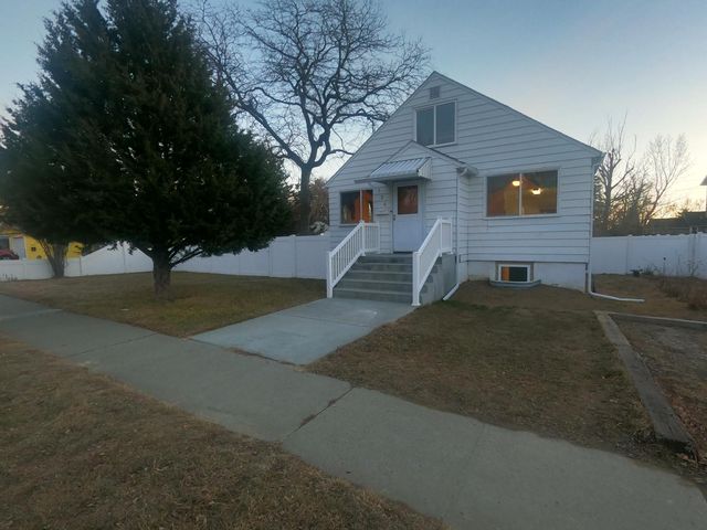 736 Avenue D, Billings, MT 59102