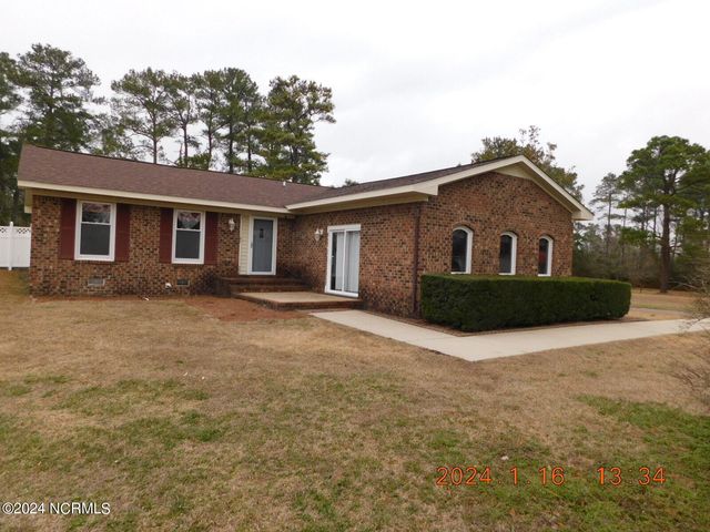 396 Luther Banks Road, Richlands, NC 28574