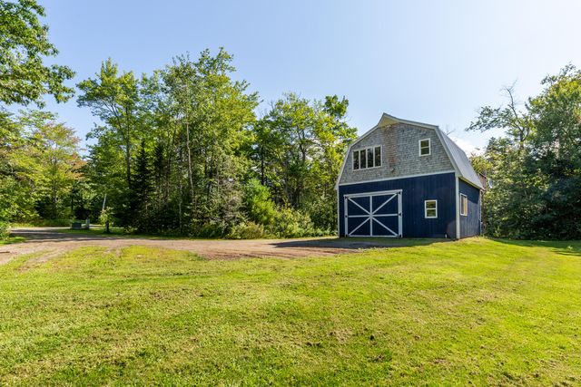 67 Spring Brook Drive, Lincolnville, ME 04849
