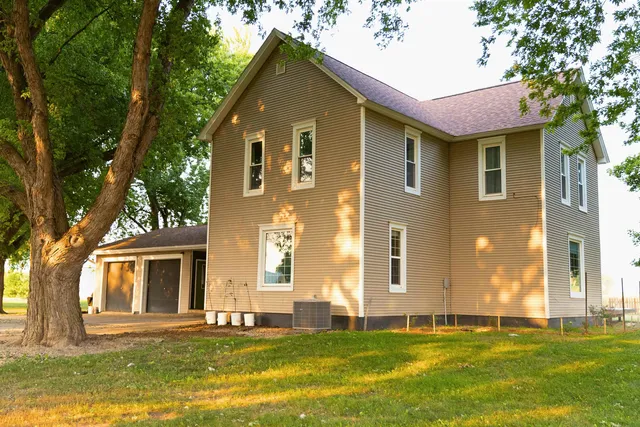 2081 210th St, Early, IA 50535