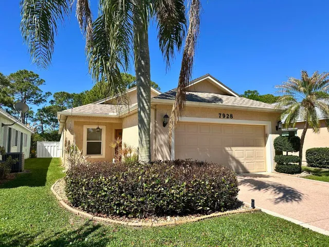7928 SE Sugar Pines Way, Hobe Sound, FL 33455