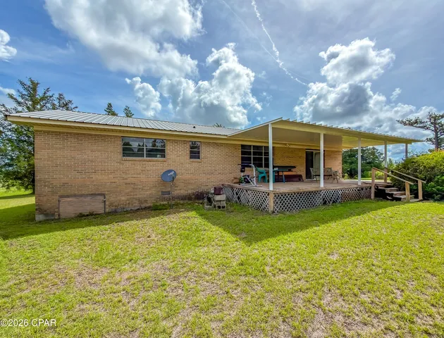 2555 Hollister Rd, Marianna, FL 32446