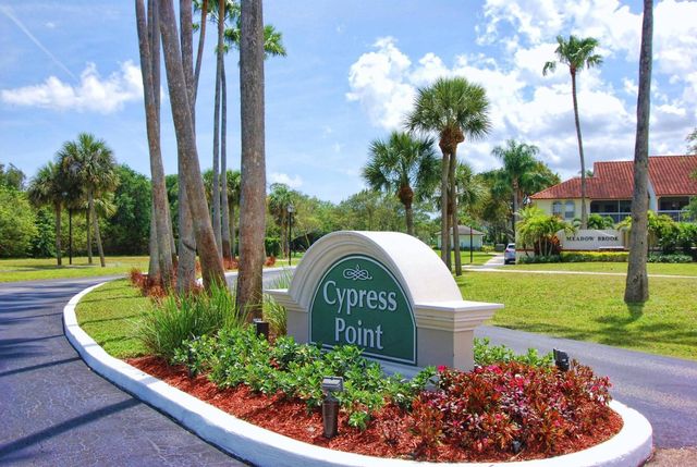 160 Cypress Point Dr, Palm Beach Gardens, FL 33418