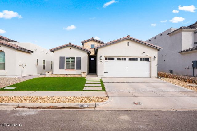 13587 Lawkland St, El Paso, TX 79928