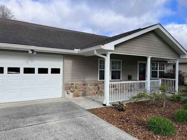 158 Grandview Ln, Crossville, TN 38571