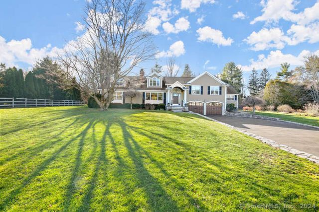 203 Putnam Rd, New Canaan, CT 06840