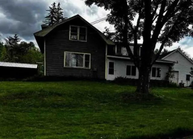 210 Goshen St, Jewett, NY 12444