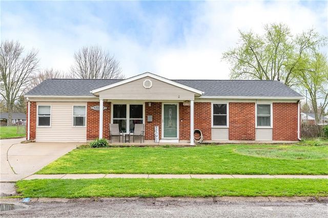 538 Caldwell Cir, New Carlisle, OH 45344