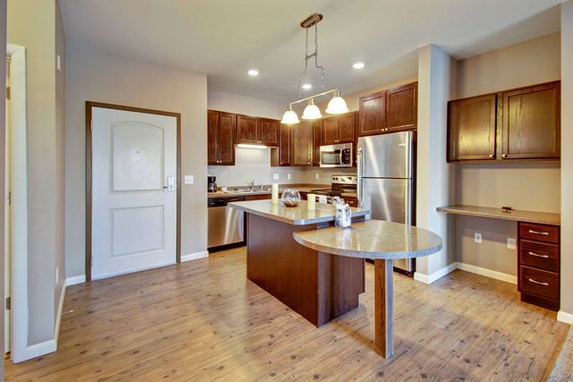123 30th St E #1308, Williston, ND 58801