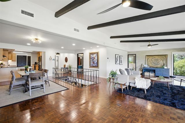 402 Seawind, Lakeway, TX 78734