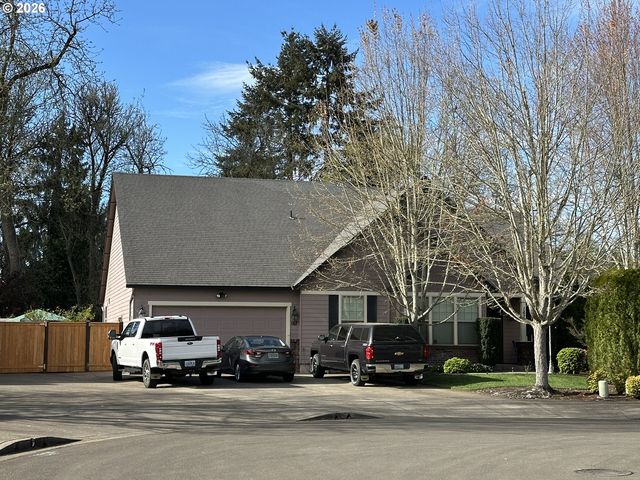 167 Willow Springs Dr, Eugene, OR 97404