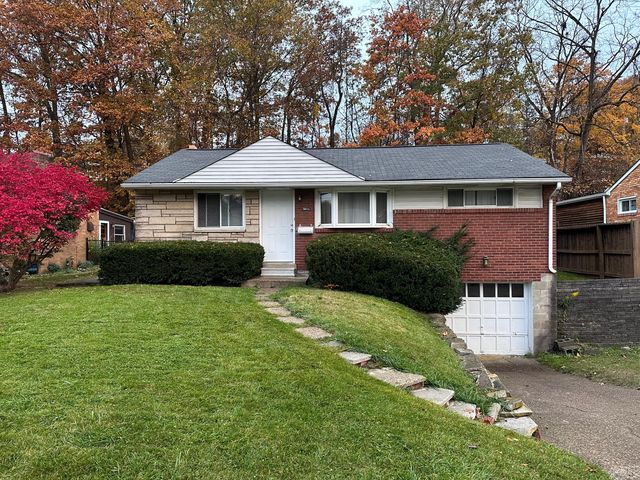 5216 Colewood Dr, Pittsburgh, PA 15236