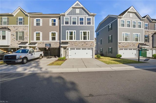 959 Gabion Way, Chesapeake, VA 23323