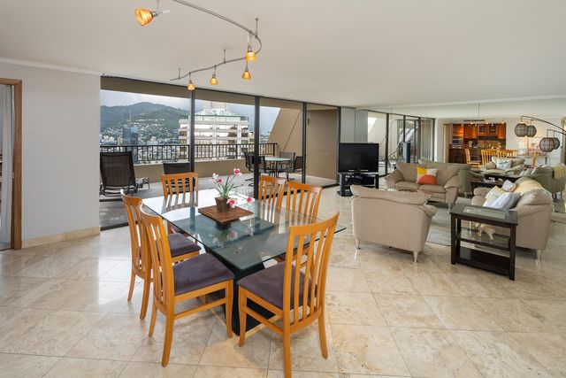 1778 Ala Moana Blvd #14-1, Honolulu, HI 96815