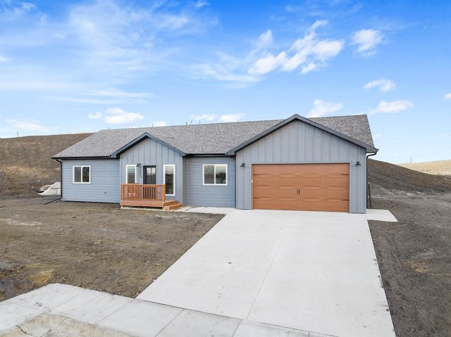 2003 Spruce St, Belle Fourche, SD 57717
