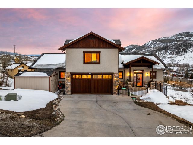529 Robin Ct, Steamboat Springs, CO 80487