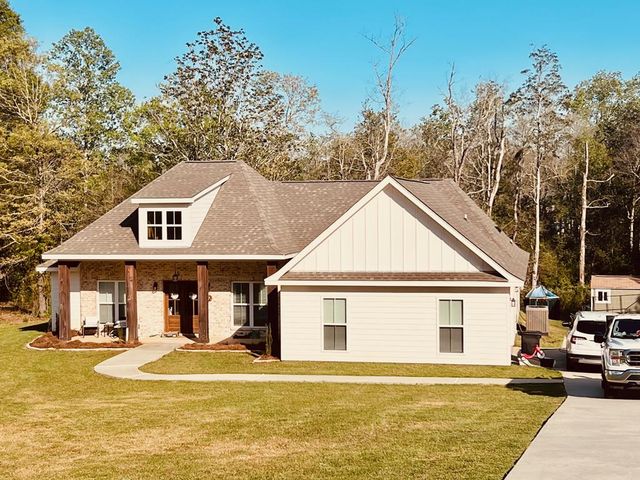 22 Forrest View Dr, Carriere, MS 39426