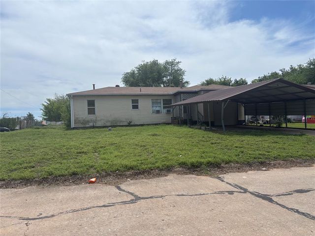 1116 Hickory Ln, Midwest City, OK 73110