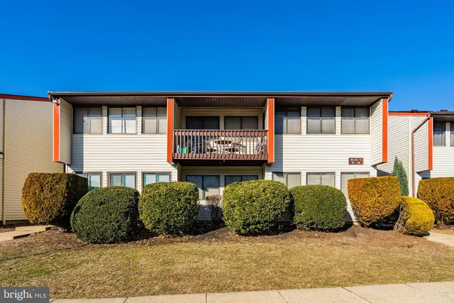 C9 E  Avon Dr, Hightstown, NJ 08520
