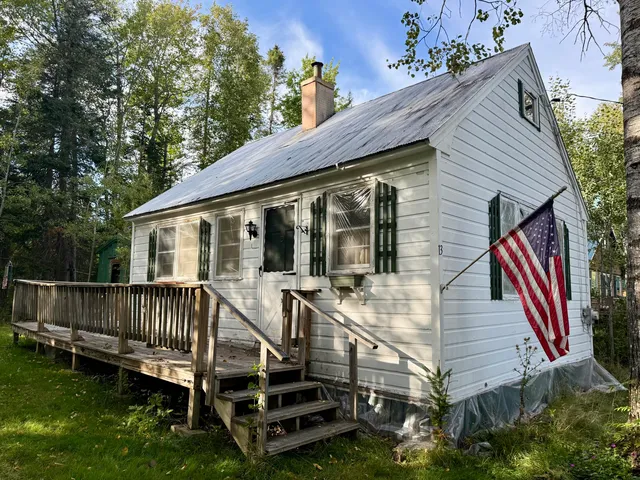 13 Maynard Road, Rockwood, ME 04478