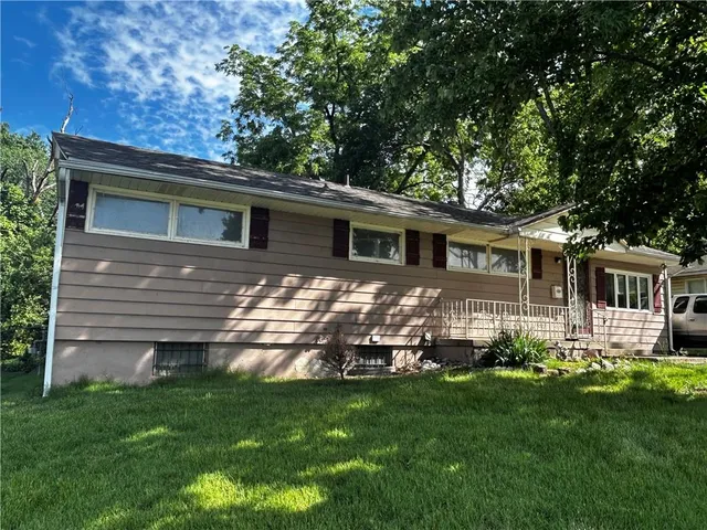 4920 E  40th Ter, Kansas City, MO 64130