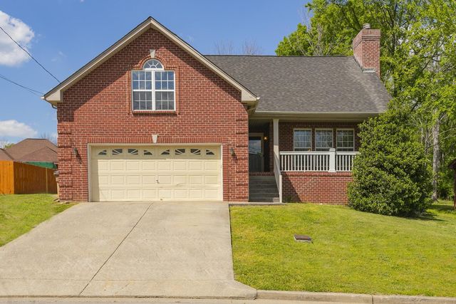 2768 Waters View Dr, Nashville, TN 37217