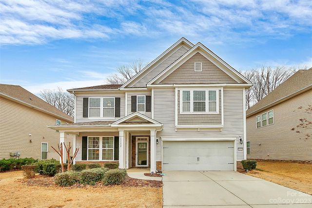 11152 River Oaks Dr NW, Concord, NC 28027