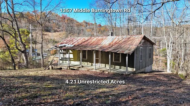 1357 Middle Burningtown Rd, Franklin, NC 28734