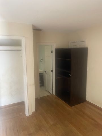 960 Vernon Ave, Venice, CA 90291