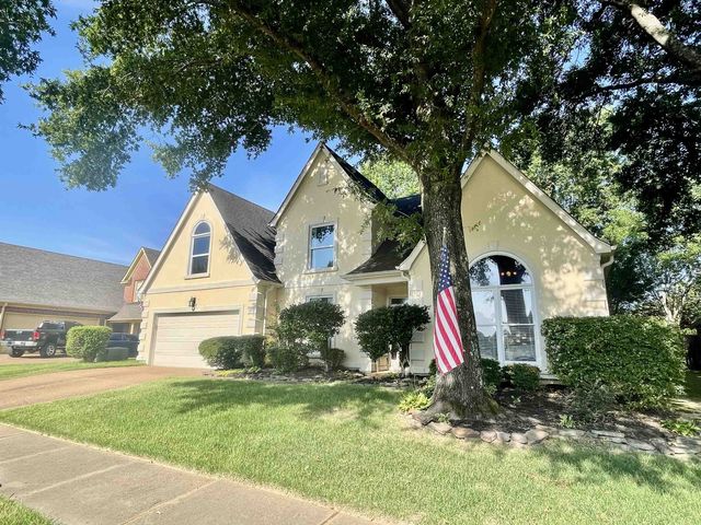 83 McCall Dr, Collierville, TN 38017