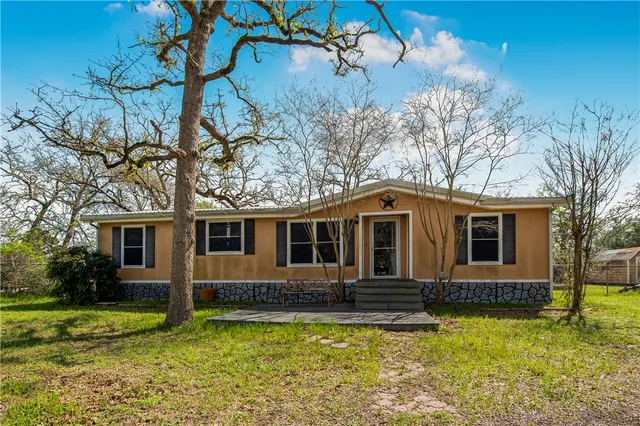 376 Loganberry Rd, Somerville, TX 77879