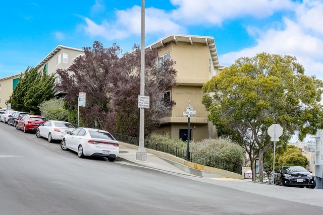 22 Terra Vista Ave #2B-1Ba, San Francisco, CA 94115