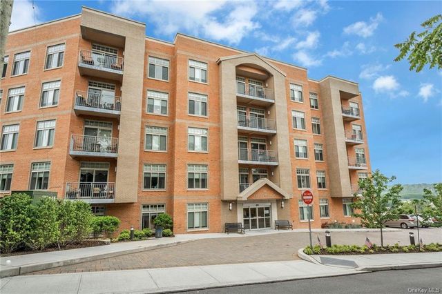 40 Jackson Ave #44c6a9032, Eastchester, NY 10709