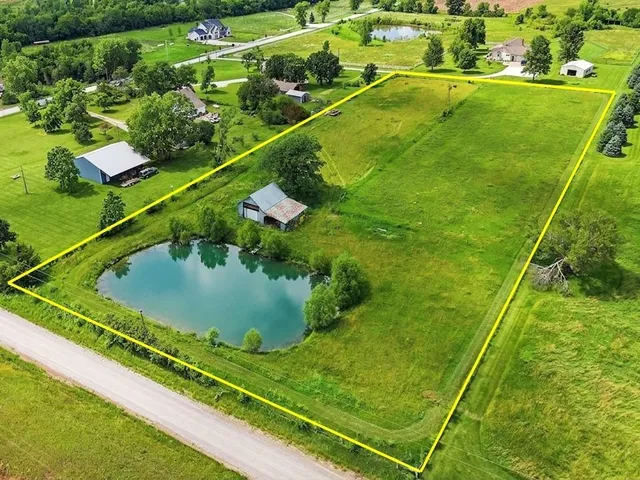 Renner Rd, Spring Hill, KS 66083
