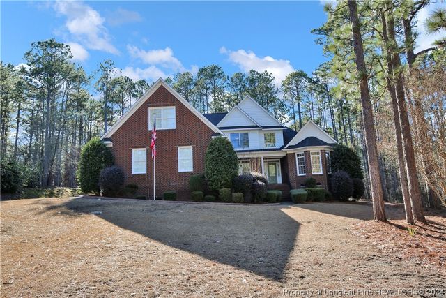 6573 Countryside Dr, Fayetteville, NC 28311