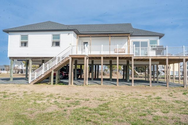 3335 Harpoon Ct, Greenbackville, VA 23356