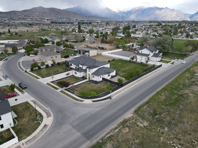 2883 W  Parkside Dr, Lehi, UT 84043