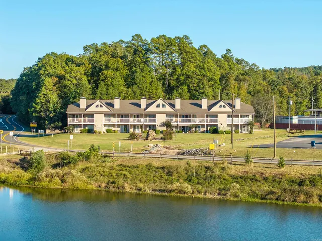 472 Catherine Park Rd #K & L, Hot Springs National Park, AR 71913