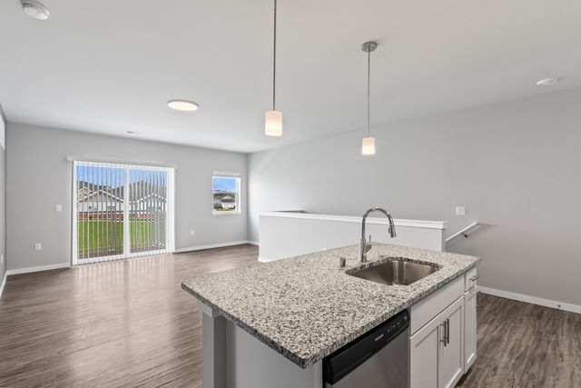 19400 Rock Pointe Way #82c2ba6bf, Lannon, WI 53046