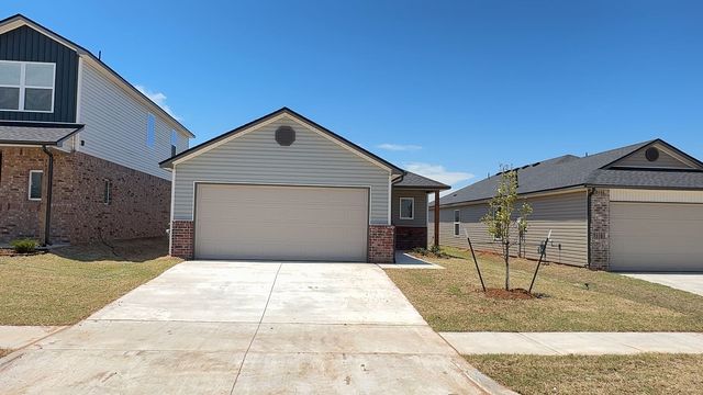 3617 Maggie Rd, Mustang, OK 73064