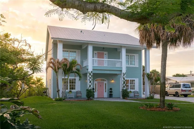 3351 NE Skyline Dr, Jensen Beach, FL 34957
