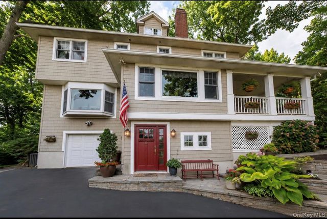 5 Harborview Lane, Huntington, NY 11743