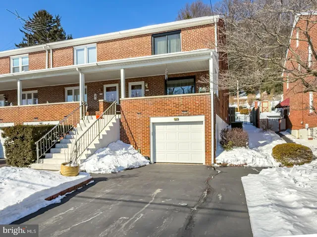 1132 Carsonia Ave, Reading, PA 19606
